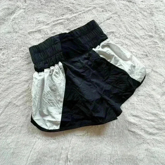 Free People Movement The Way Home Shorts size S - Picture 2 of 4